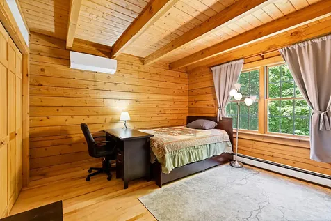 47 Rustic Lane Gardiner ME 04345