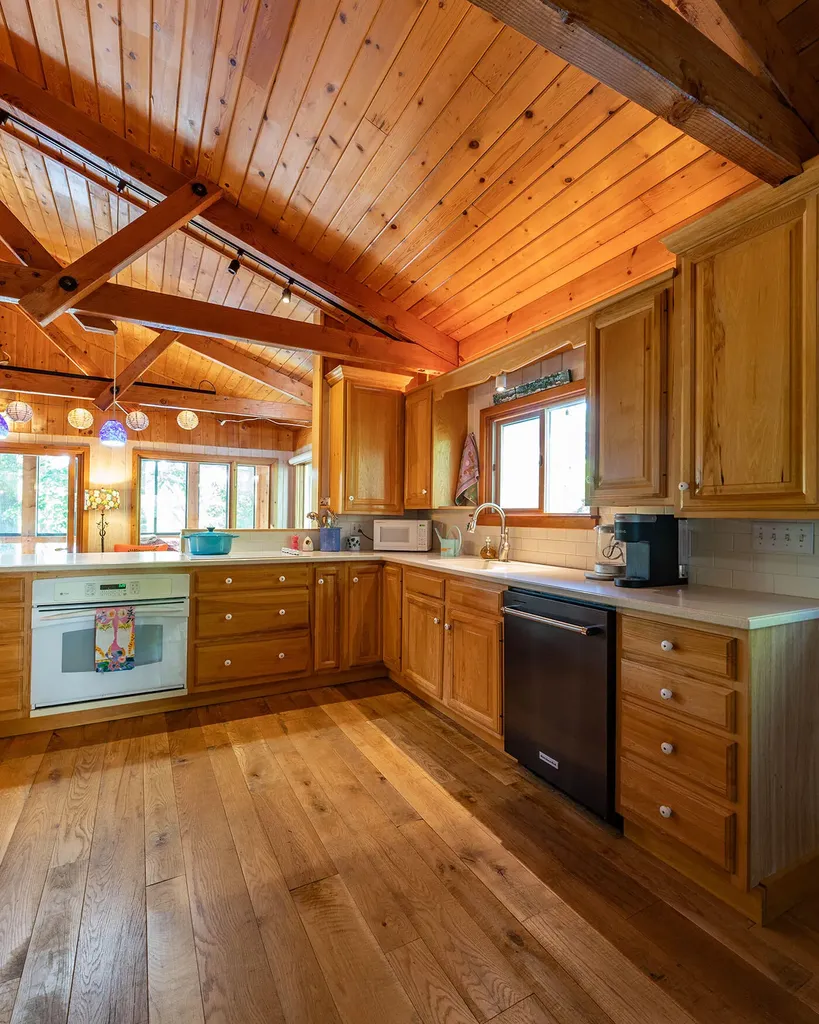 122 Dewmar Lane Union ME 04862
