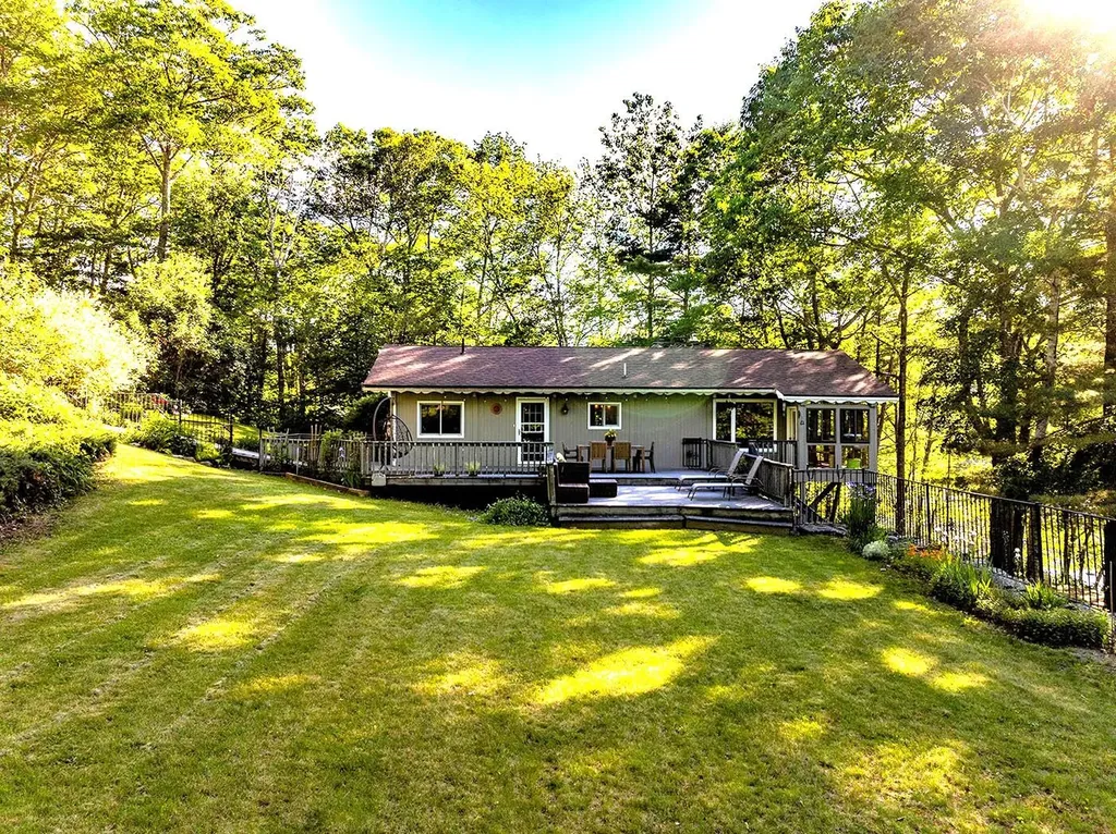 122 Dewmar Lane Union ME 04862
