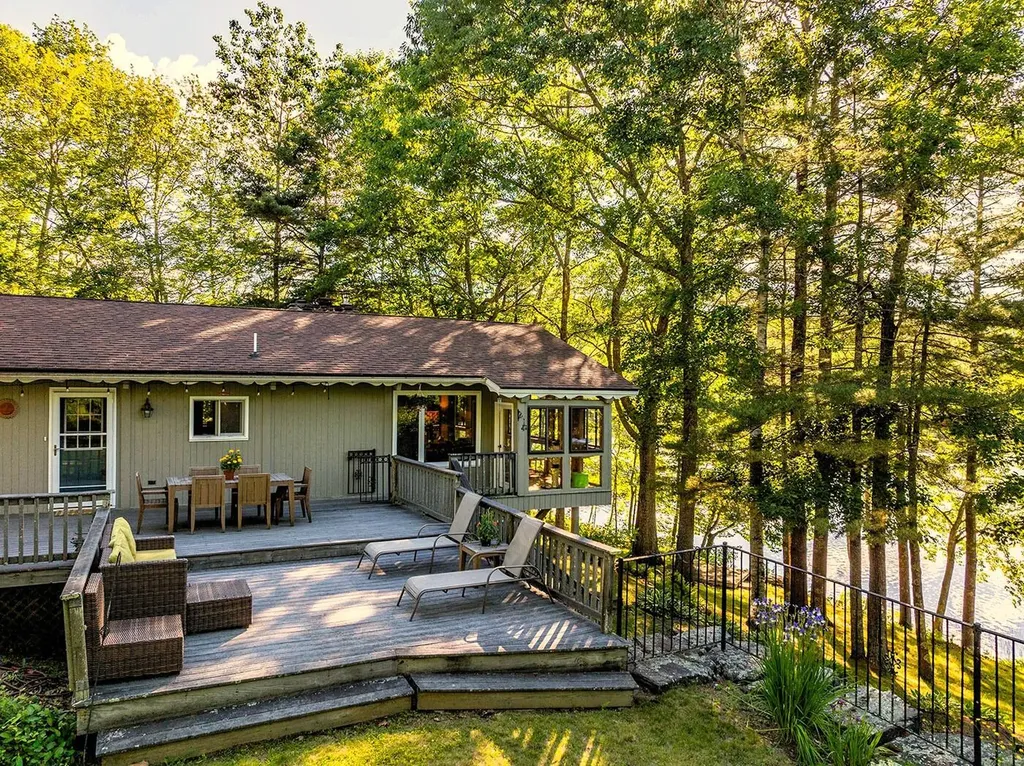 122 Dewmar Lane Union ME 04862