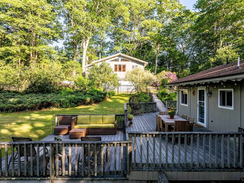 122 Dewmar Lane Union ME 04862