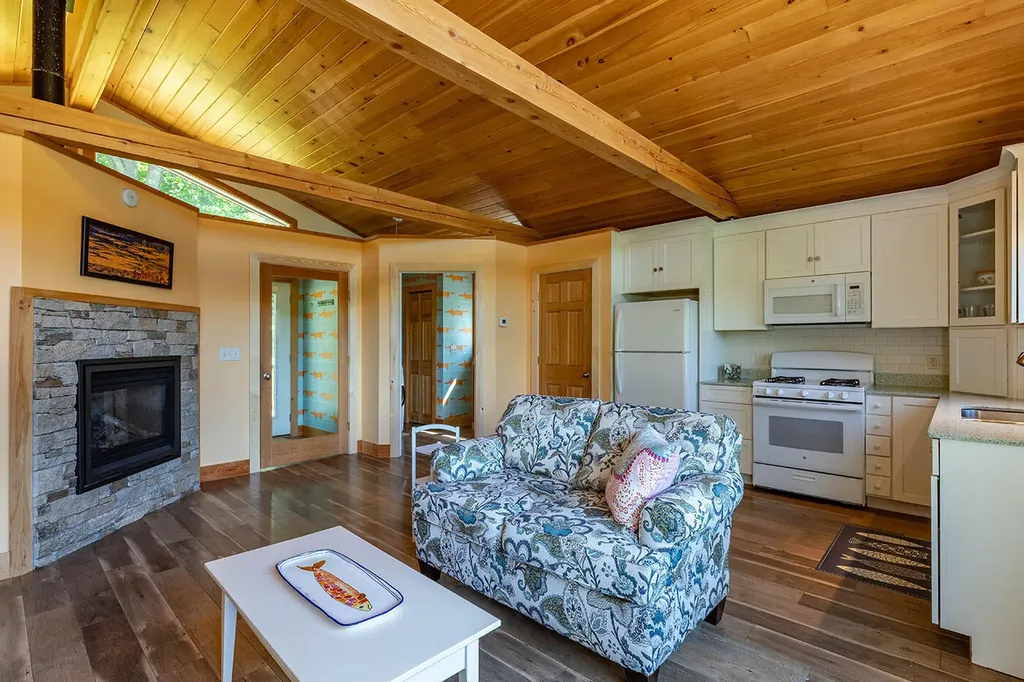 122 Dewmar Lane Union ME 04862