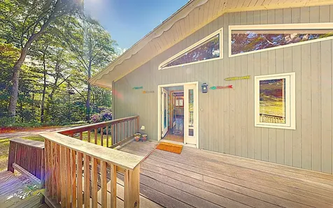 122 Dewmar Lane Union ME 04862