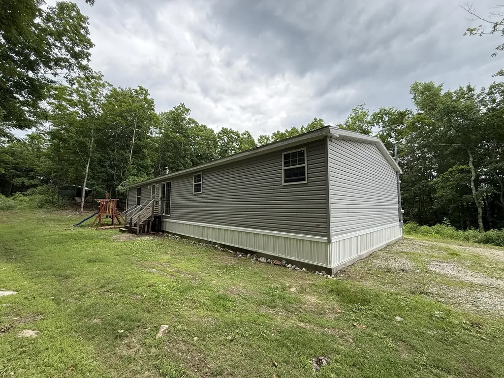 5 Moulton Ridge Road Porter ME 04068