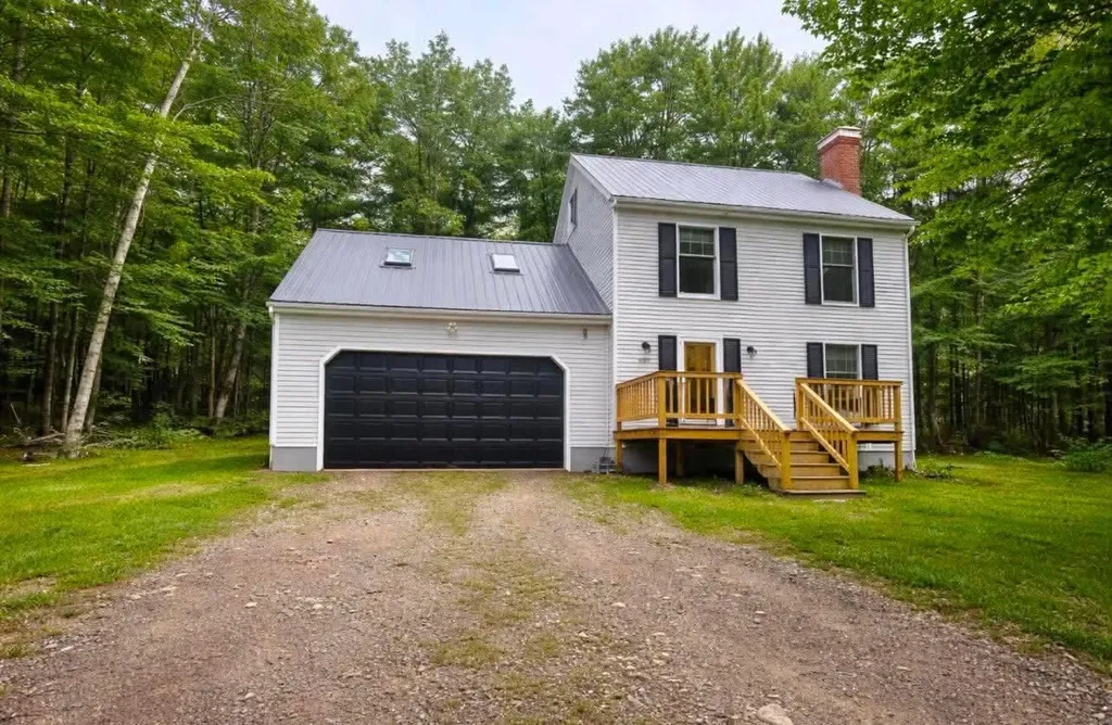 2306 S Princeton Road Baileyville ME 04694