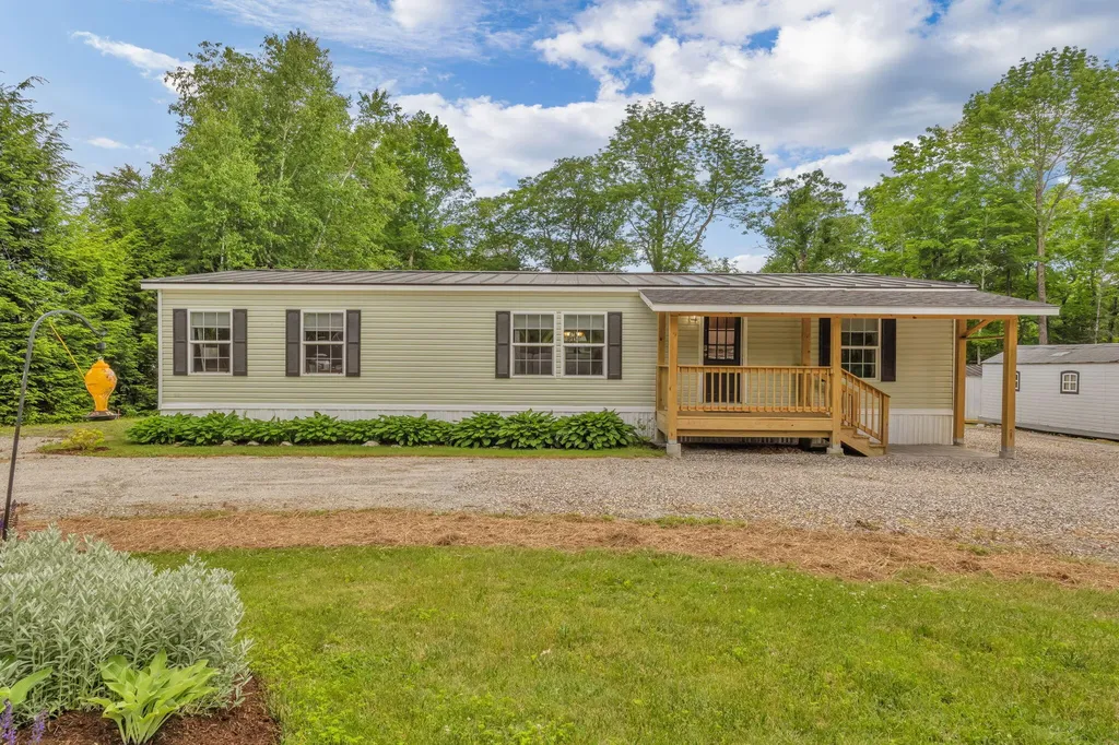 45 Wood Road Wayne ME 04284