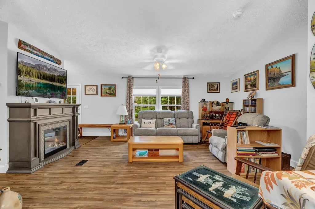 45 Wood Road Wayne ME 04284