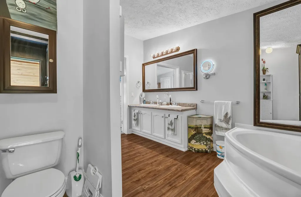 45 Wood Road Wayne ME 04284