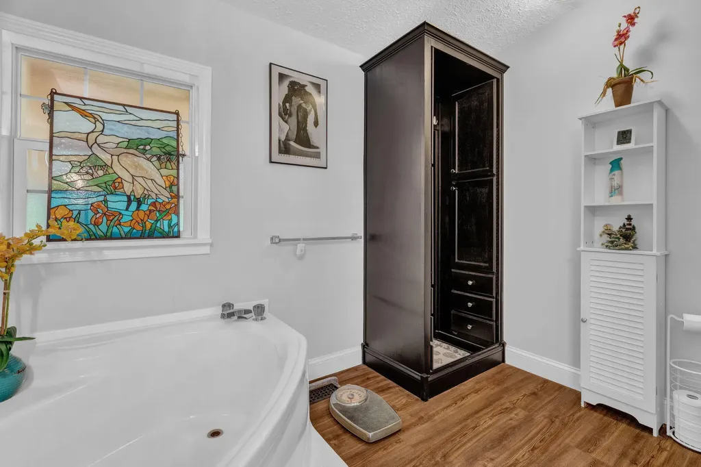 45 Wood Road Wayne ME 04284