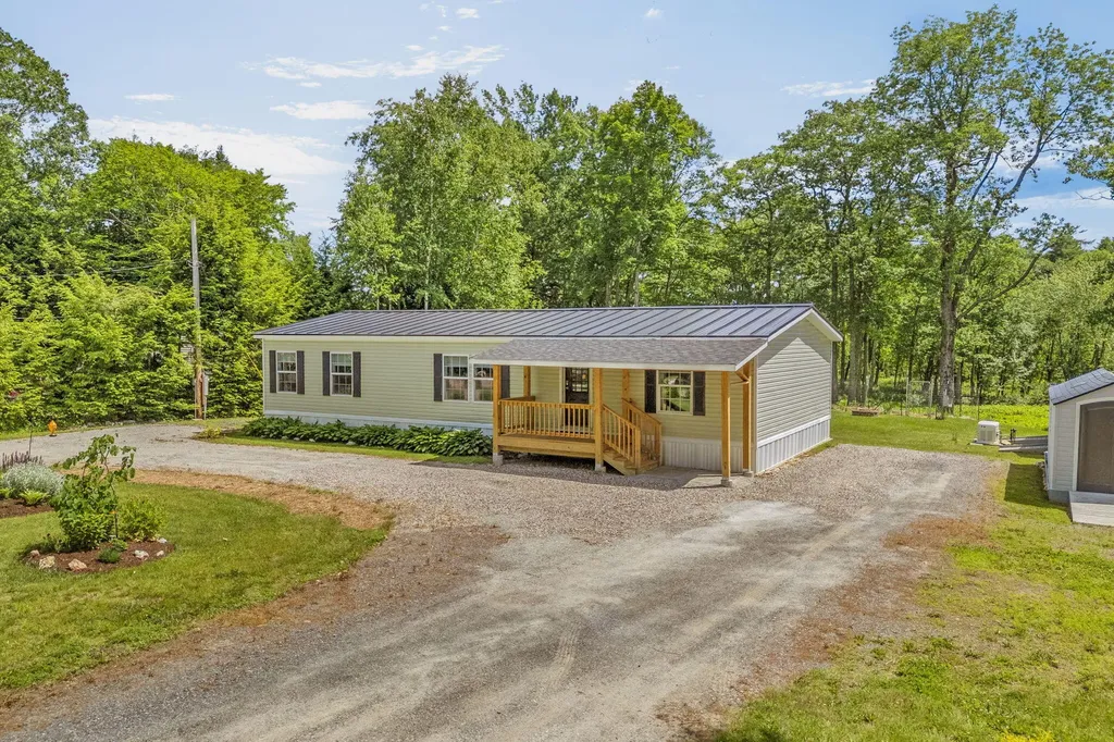 45 Wood Road Wayne ME 04284