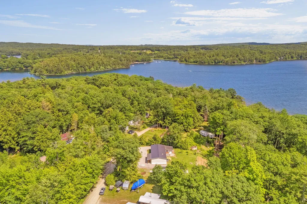 45 Wood Road Wayne ME 04284
