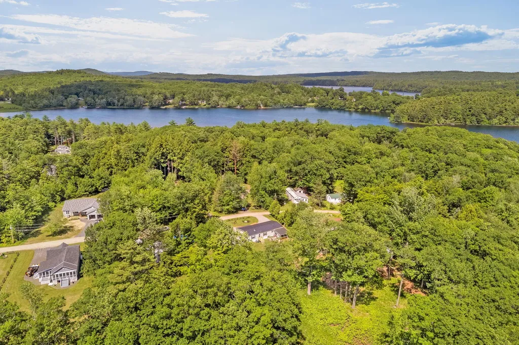 45 Wood Road Wayne ME 04284