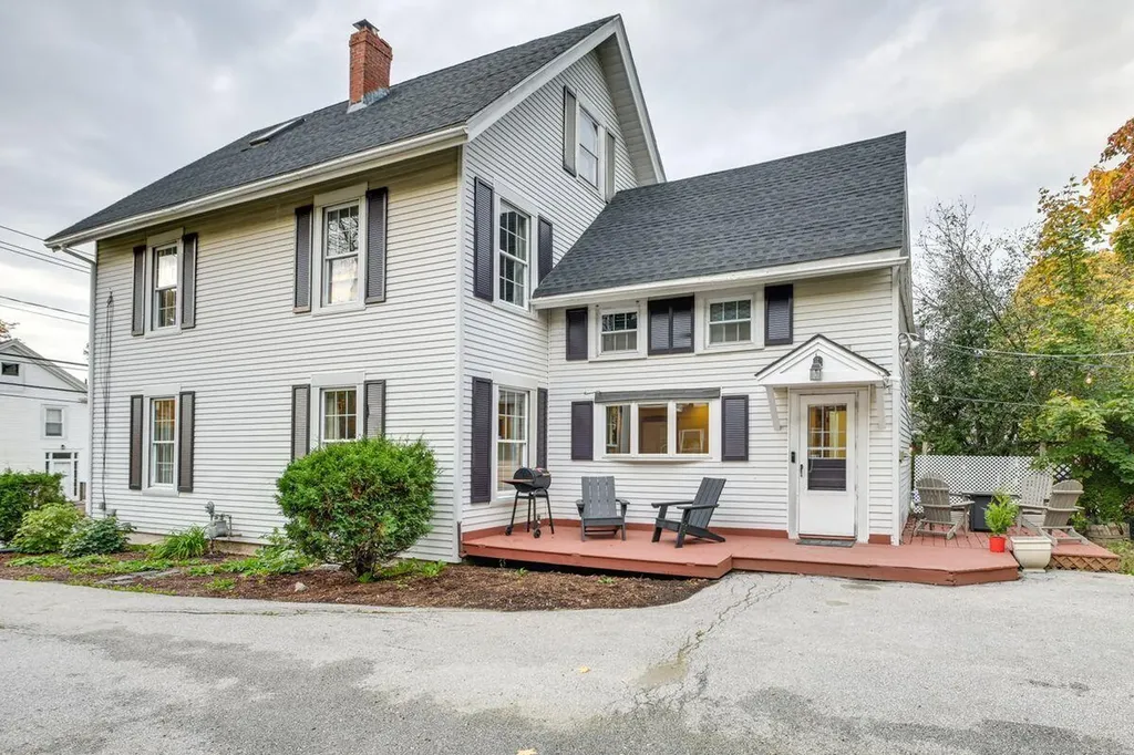 Bangor ME, 271 Essex Street