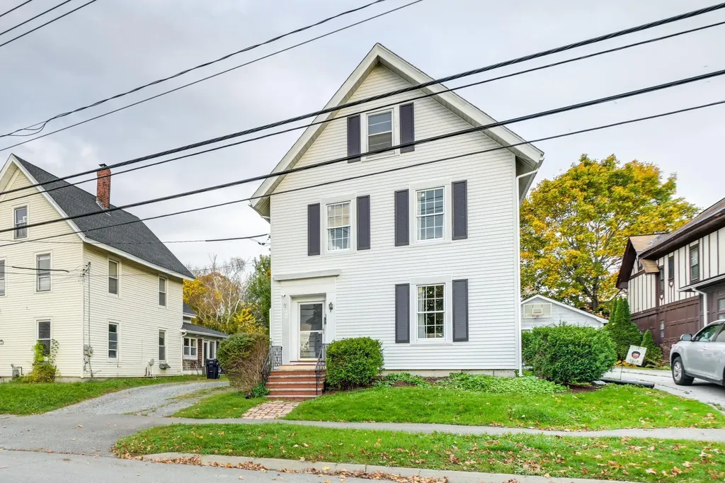 271 Essex Street Bangor ME 04401