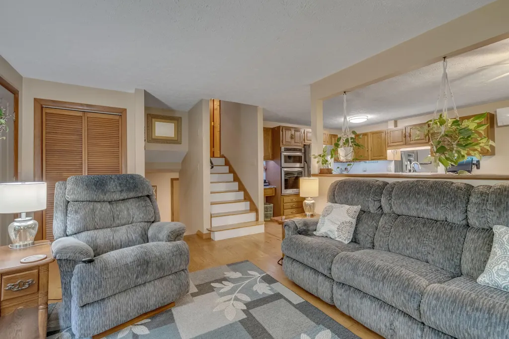 167 Mayberry Road Gray ME 04039