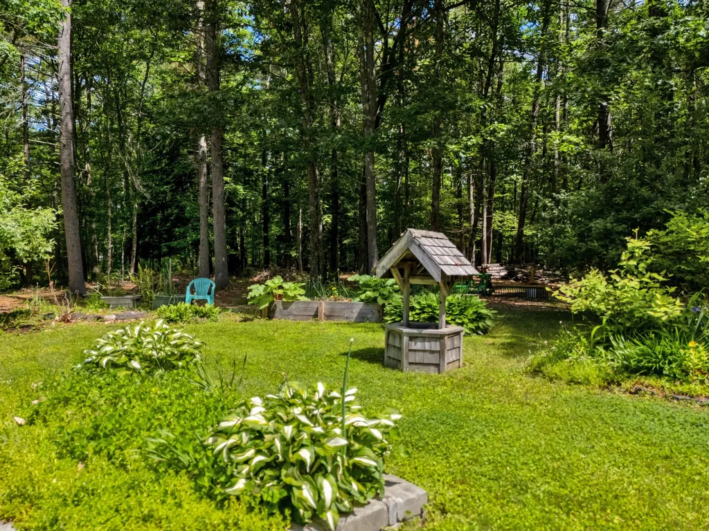 167 Mayberry Road Gray ME 04039