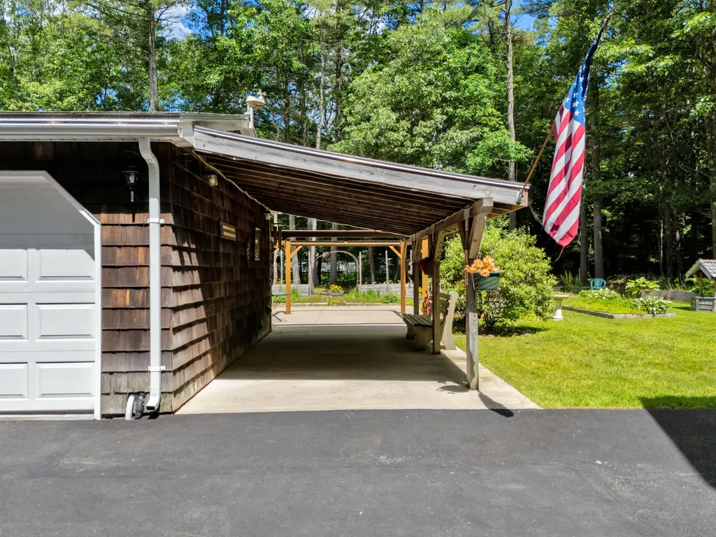 167 Mayberry Road Gray ME 04039