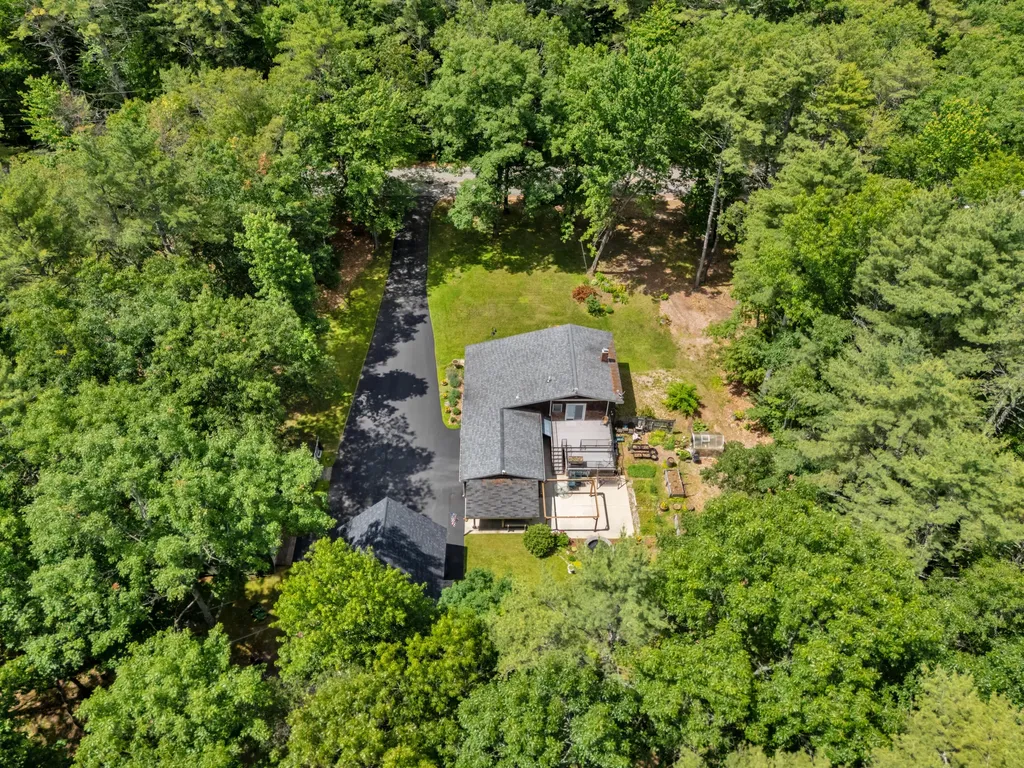 167 Mayberry Road Gray ME 04039