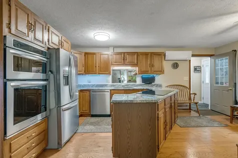 167 Mayberry Road Gray ME 04039
