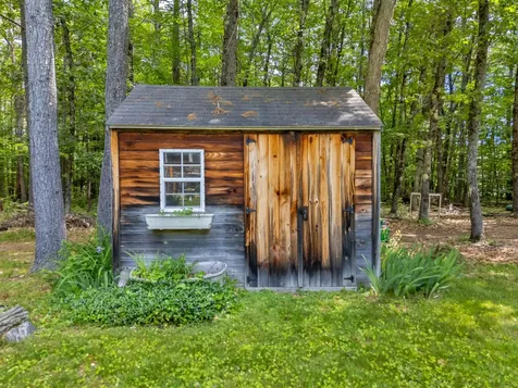 167 Mayberry Road Gray ME 04039
