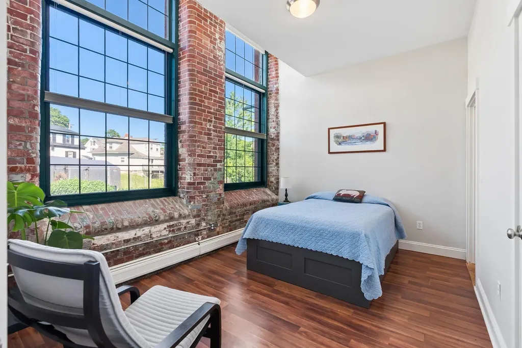 30 Lincoln Street Westbrook ME 04092