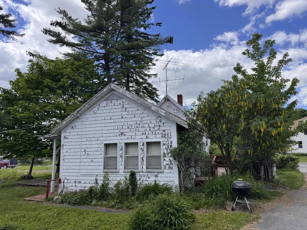 106 Dublin Street Machias ME 04654