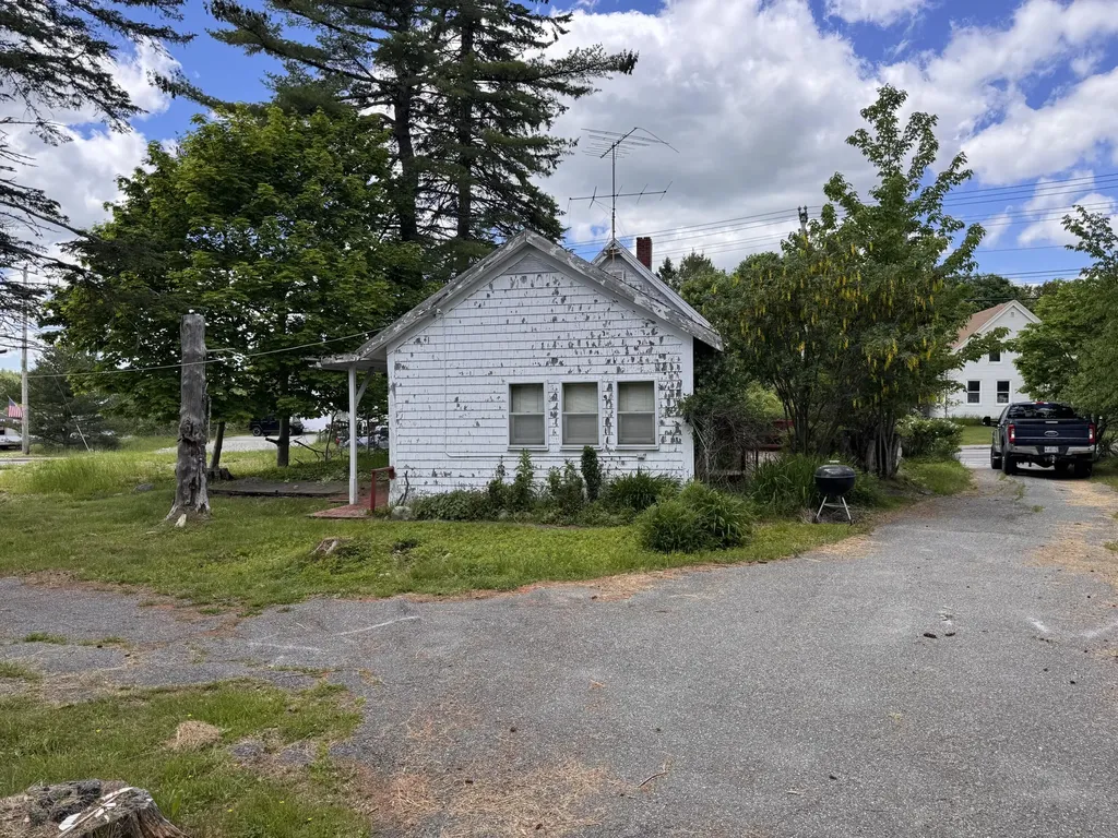 106 Dublin Street Machias ME 04654