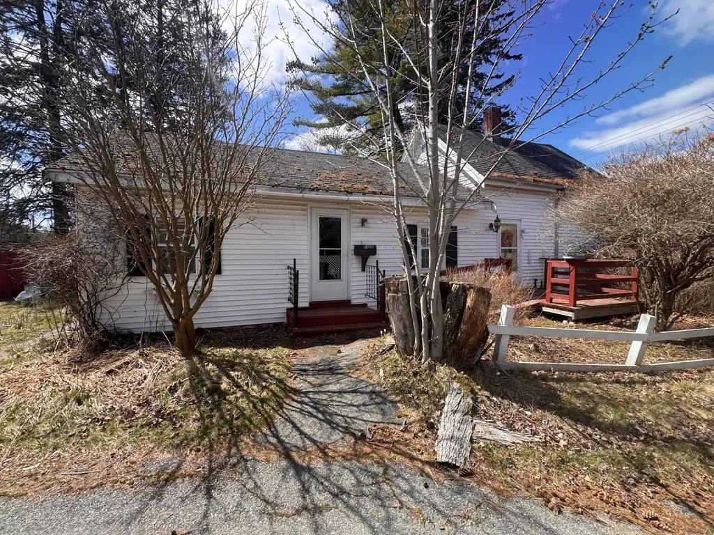 106 Dublin Street Machias ME 04654