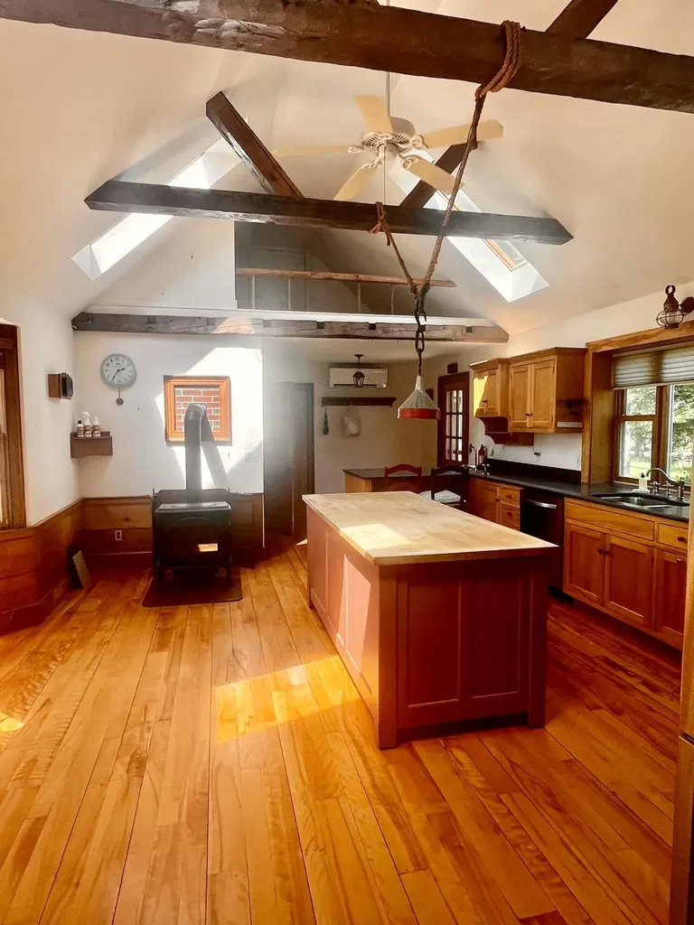 155 Lessner Road Damariscotta ME 04543