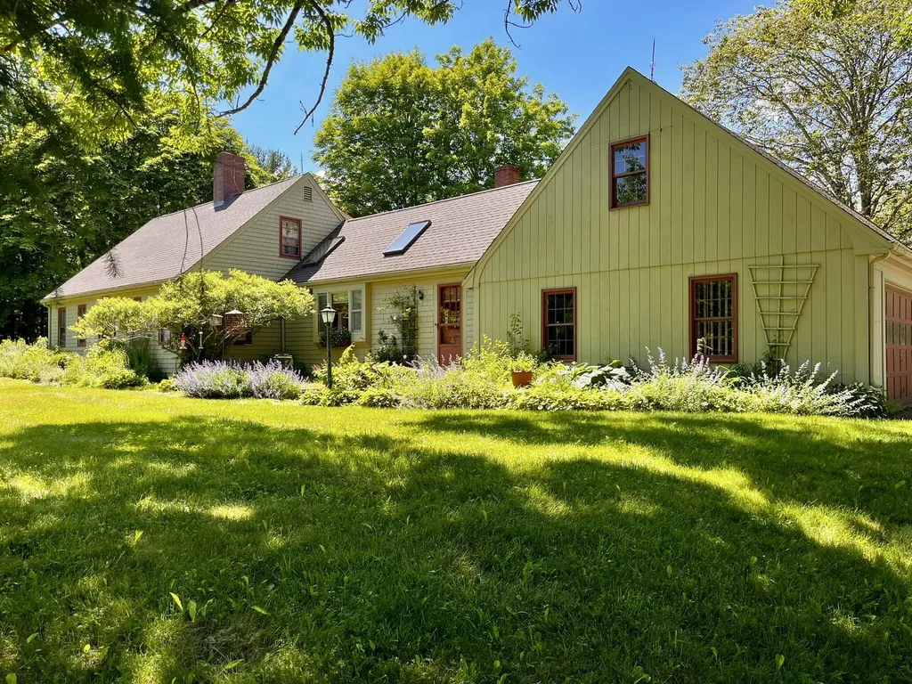 155 Lessner Road Damariscotta ME 04543