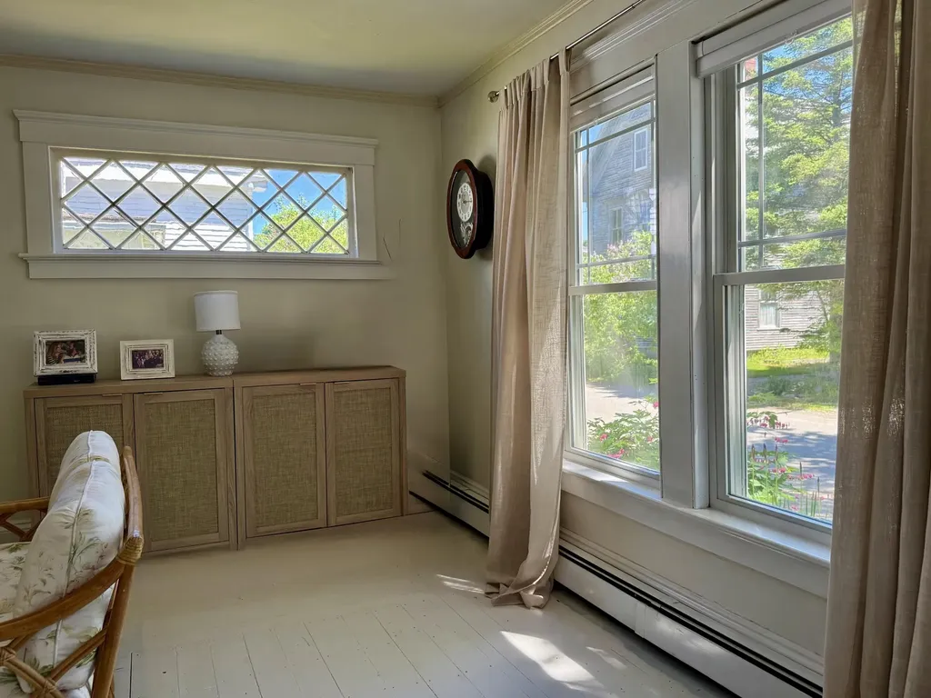 8 Pleasant Street Vinalhaven ME 04863