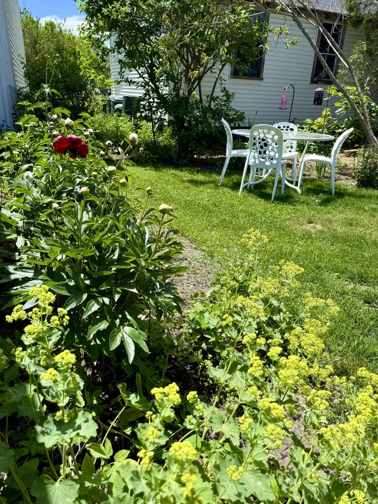 8 Pleasant Street Vinalhaven ME 04863