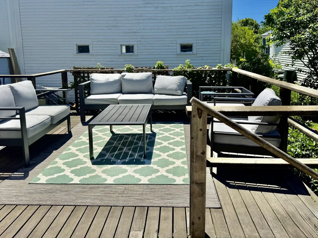 8 Pleasant Street Vinalhaven ME 04863