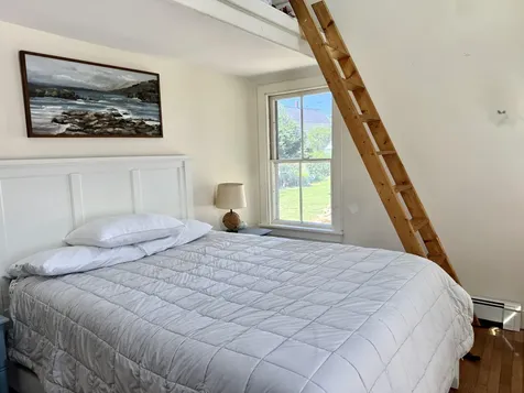 8 Pleasant Street Vinalhaven ME 04863