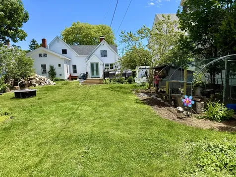 8 Pleasant Street Vinalhaven ME 04863