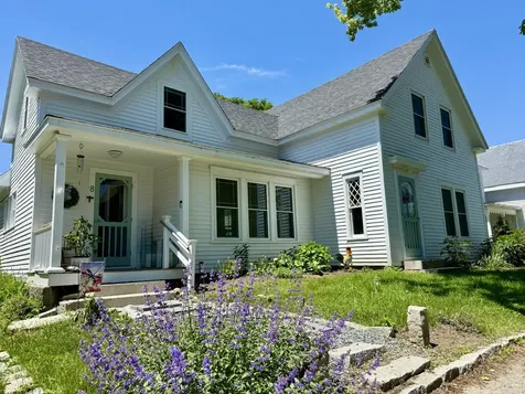 8 Pleasant Street Vinalhaven ME 04863