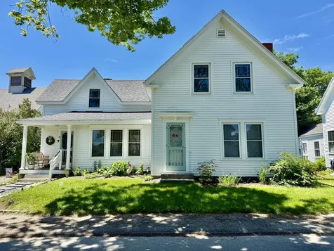 8 Pleasant Street Vinalhaven ME 04863