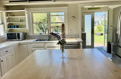 8 Pleasant Street Vinalhaven ME 04863