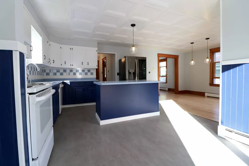 83 S Richland Street South Portland ME 04106