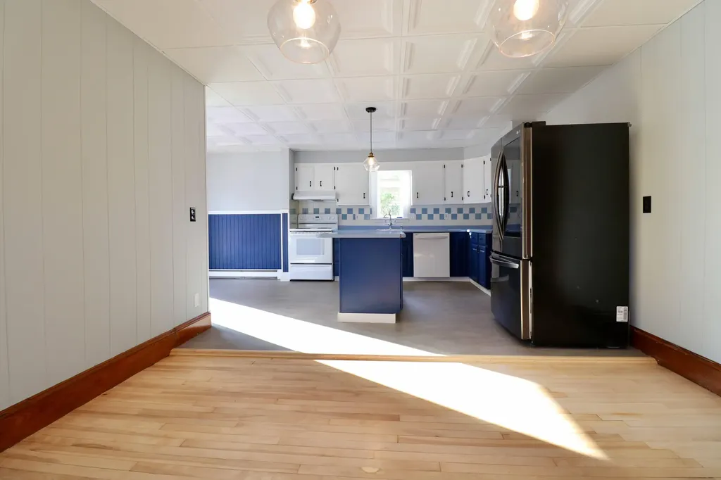 83 S Richland Street South Portland ME 04106