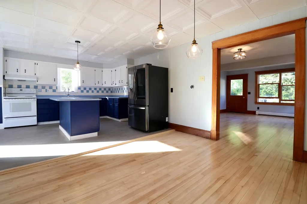 83 S Richland Street South Portland ME 04106