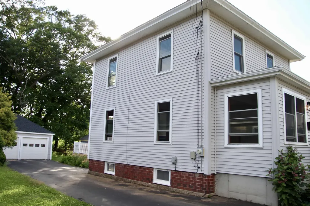 83 S Richland Street South Portland ME 04106