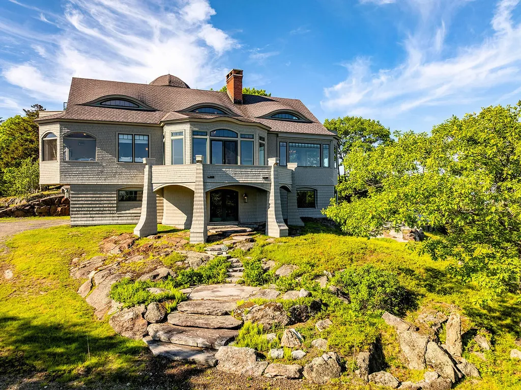251 Mount Pleasant Street Rockport ME 04856
