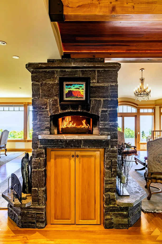 251 Mount Pleasant Street Rockport ME 04856