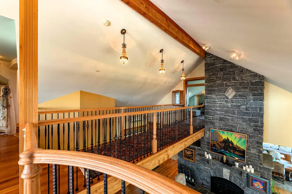 251 Mount Pleasant Street Rockport ME 04856