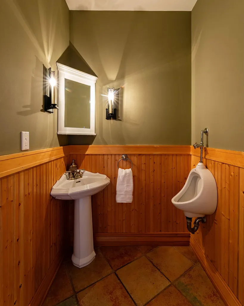 251 Mount Pleasant Street Rockport ME 04856