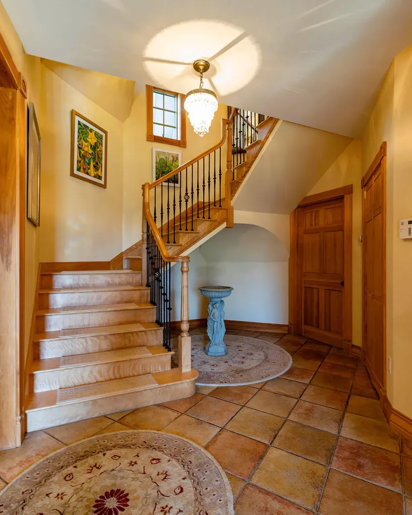 251 Mount Pleasant Street Rockport ME 04856