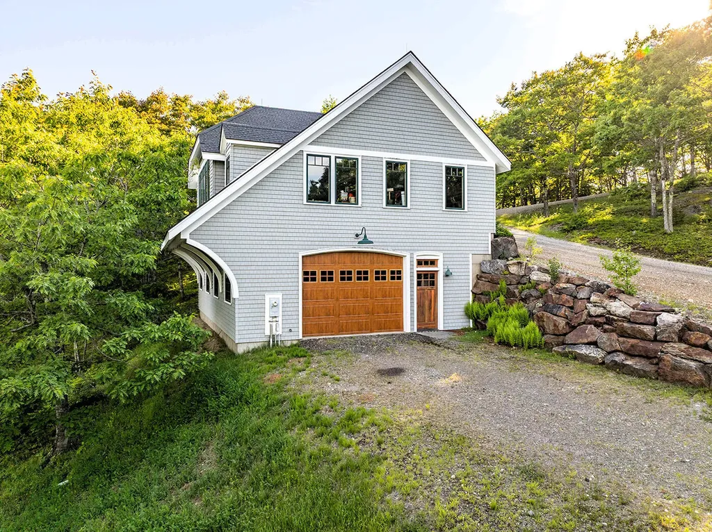 251 Mount Pleasant Street Rockport ME 04856