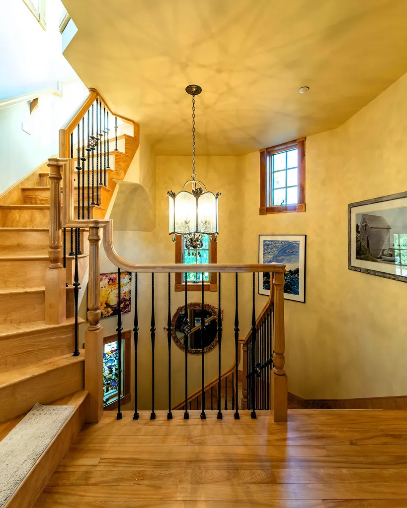 251 Mount Pleasant Street Rockport ME 04856