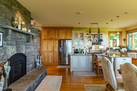 251 Mount Pleasant Street Rockport ME 04856